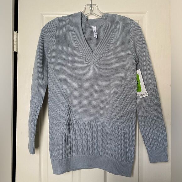 NWT Athleta Teton V-neck Sweater Blue Gray Knit Pullover size XS - Picture 4 of 16